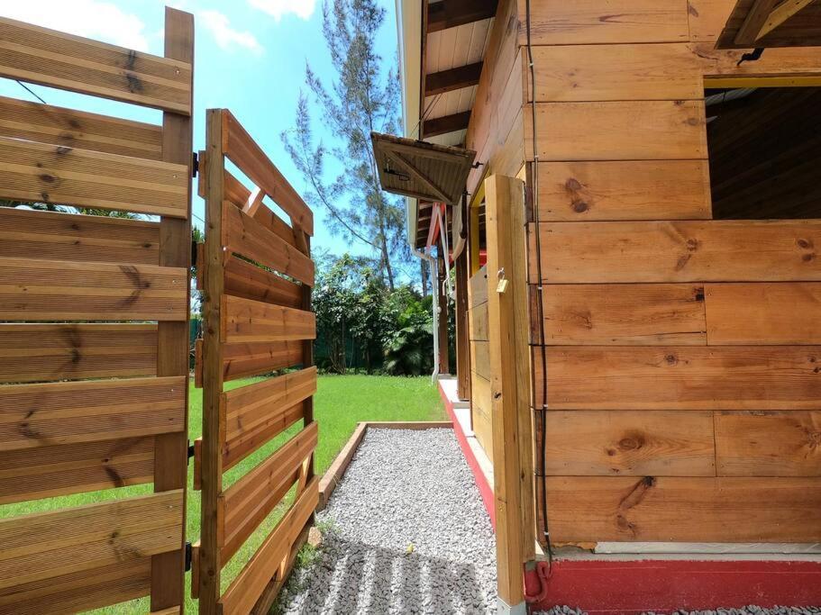 Yuka Lodge - Bungalow Prive Avec Jardin En Pleine Nature Sainte-Anne  Dış mekan fotoğraf